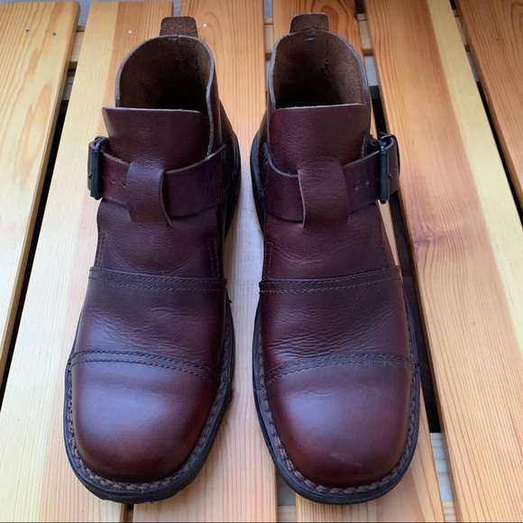 Vintage 1990's Stone Ridge brown leather ankle boots - Picture 14 of 17